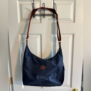 Navy Longchamp pilage crossbody